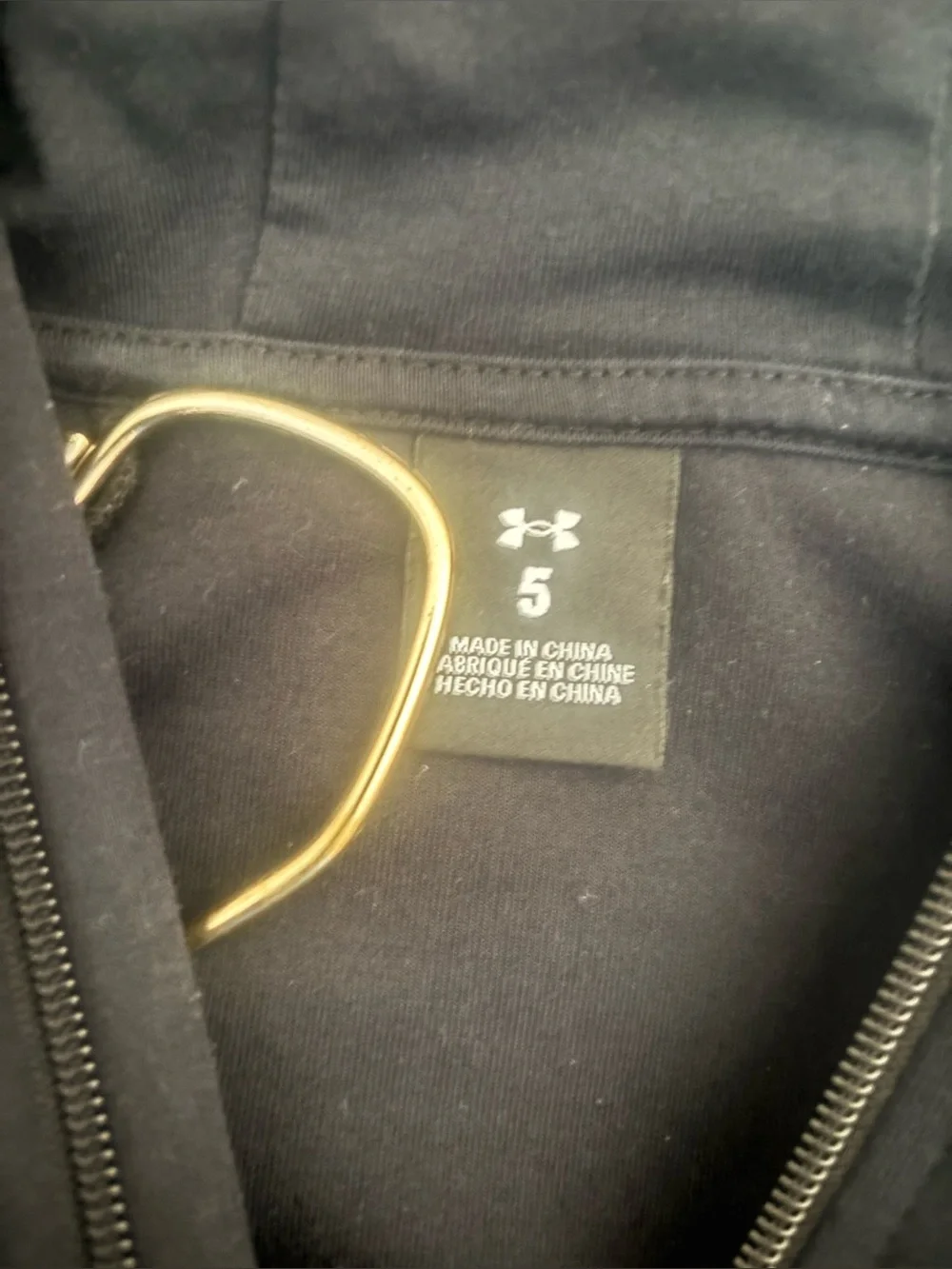 KIDS UNDER ARMOUR JOGGING SET BLK, size 5